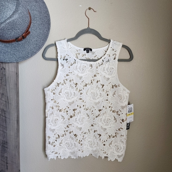 XOXO floral womens top size M NWT - Picture 1 of 5